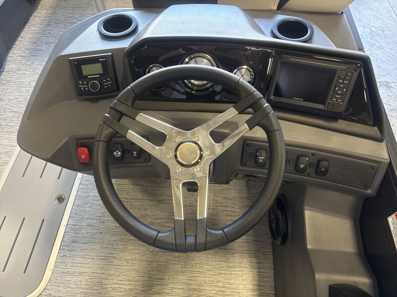 2027 Bennington 22 SSR Boat