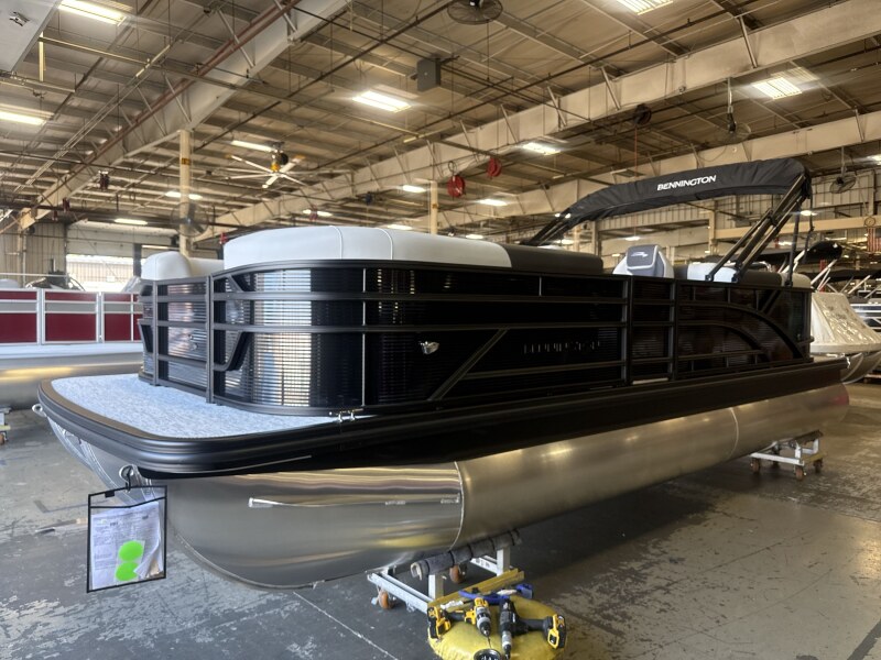 2027 Bennington 22 SSR Boat