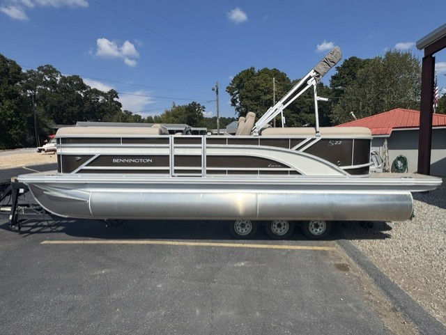 2026 Bennington 22 SSR Boat