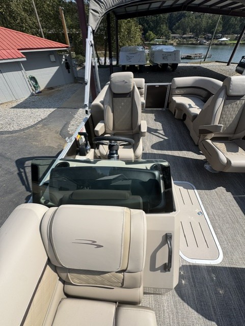 2026 Bennington 22 SSR Boat
