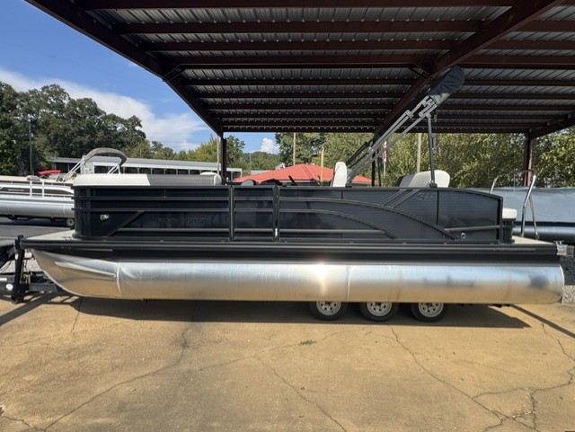 2026 Bennington 22 SSB Boat