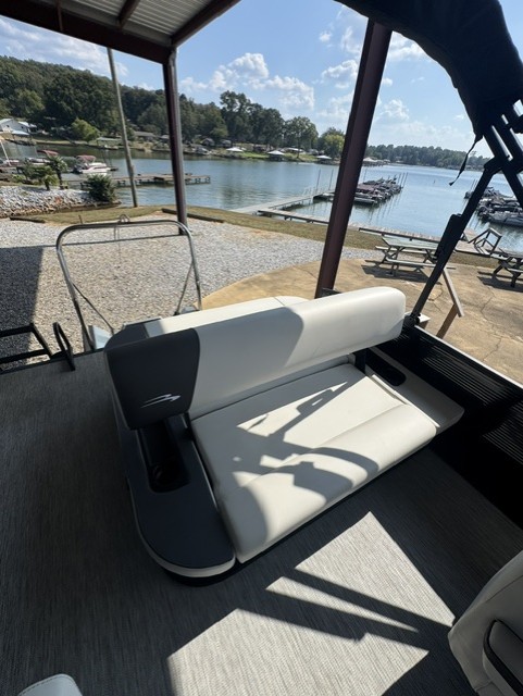 2026 Bennington 22 SSB Boat