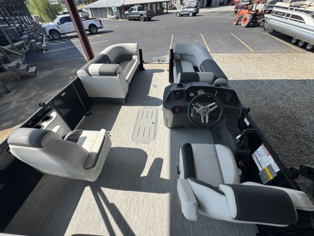 2026 Bennington 22 SSB Boat