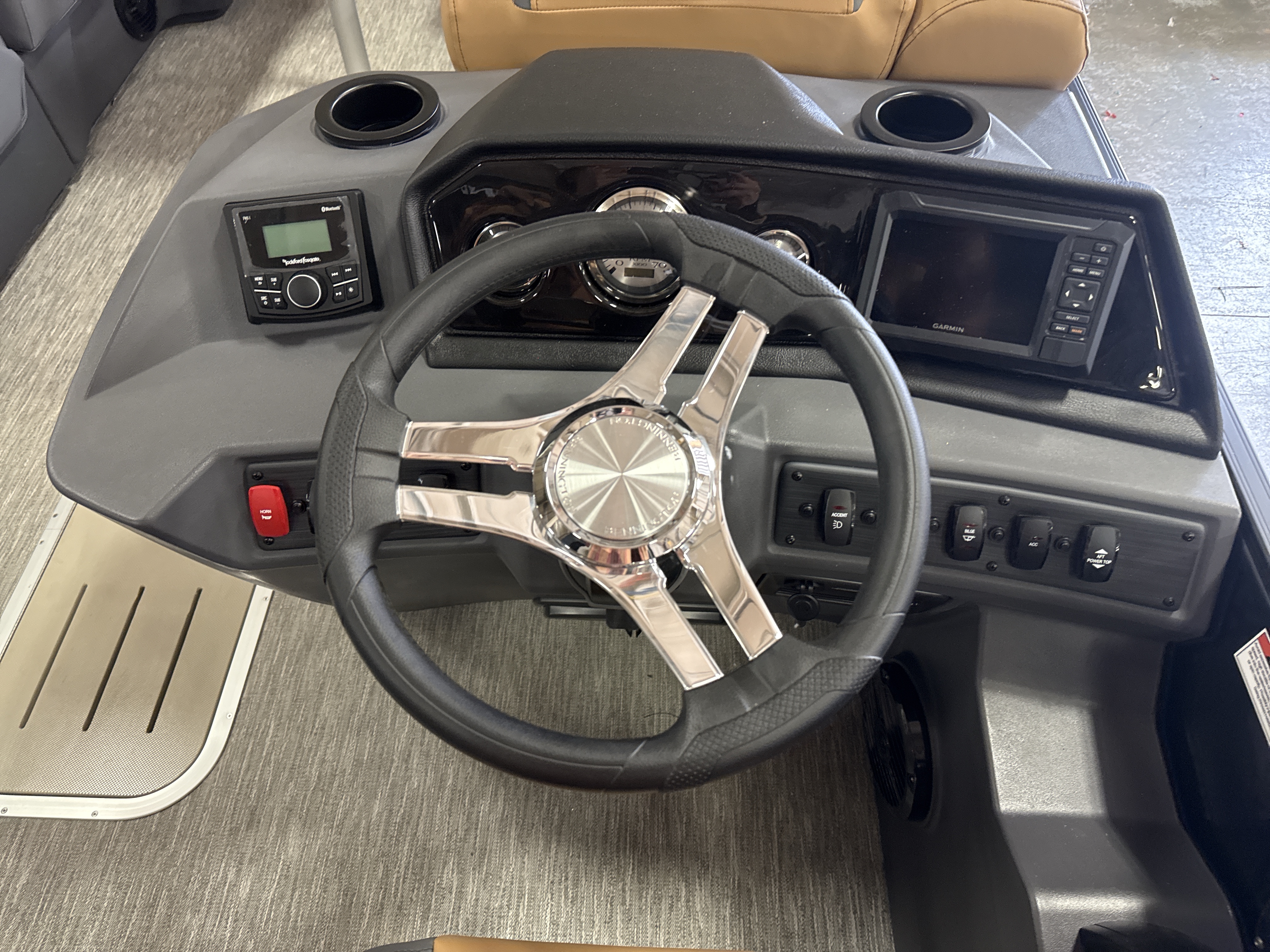 2027 Bennington 22 SSB Boat