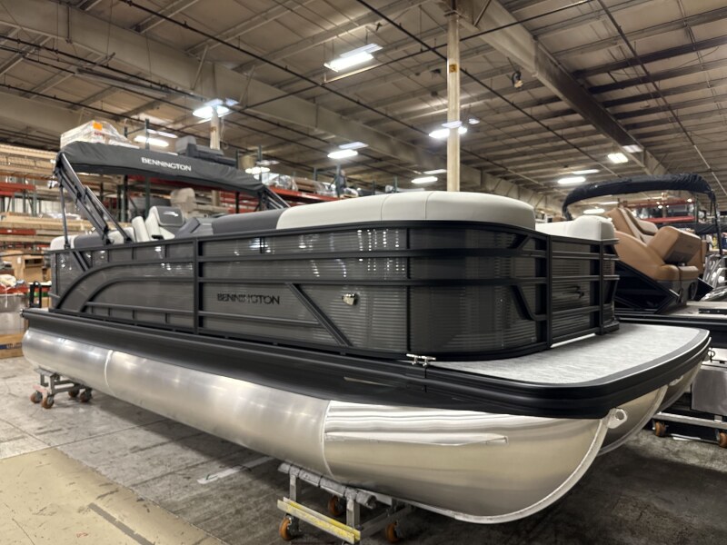 2027 Bennington 22 SSR Boat