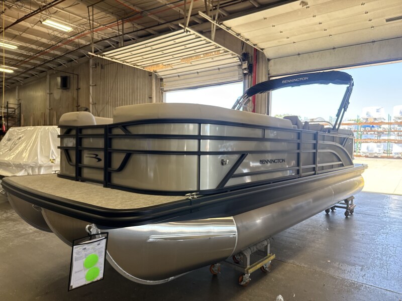 2027 Bennington 23 SSR Boat