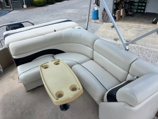 2011 cypress cay Seabreeze 230 Boat